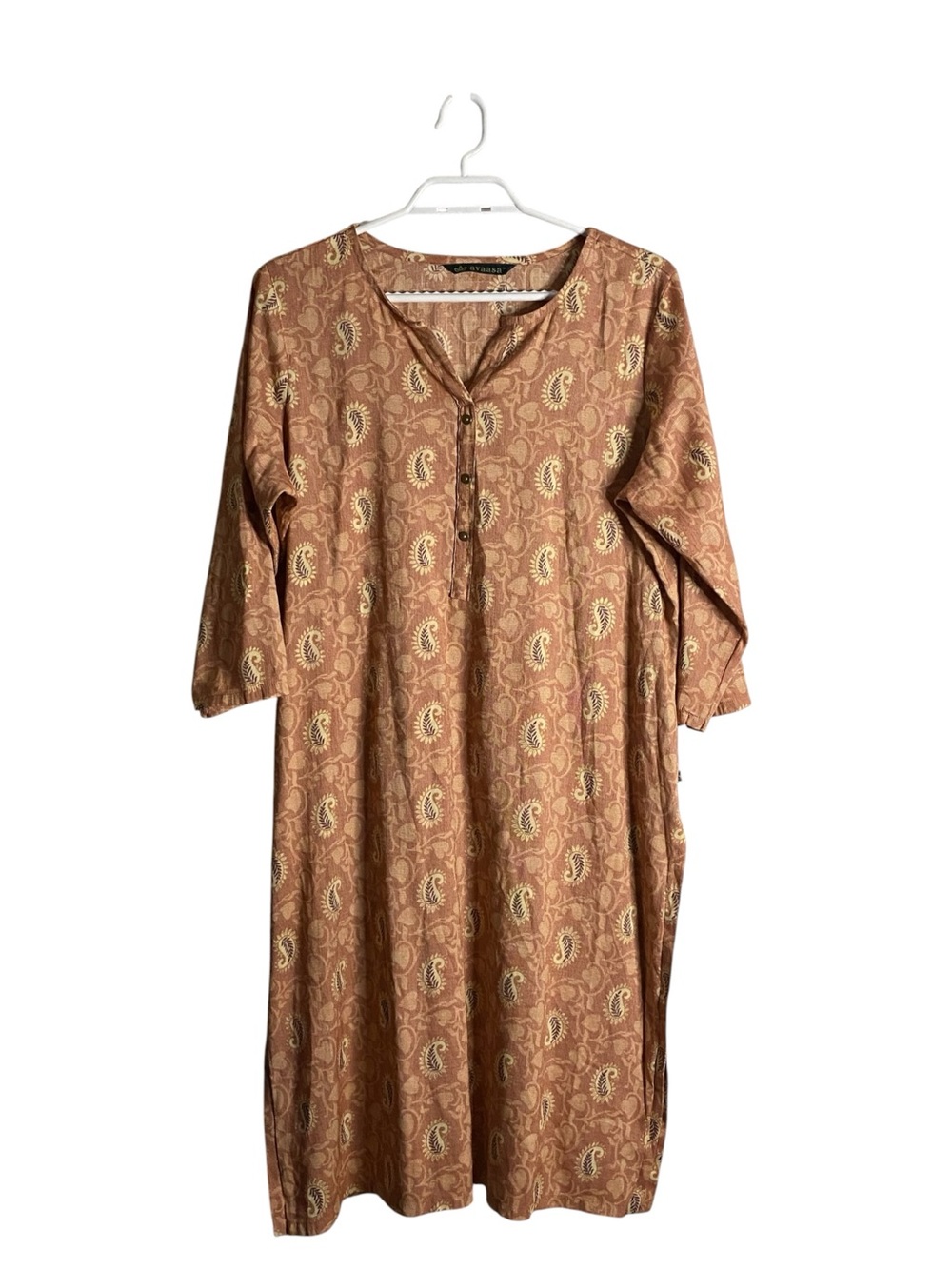 Avaasa Women's Rust Paisley Button-Front Indian Inspired V-Neck Kurta